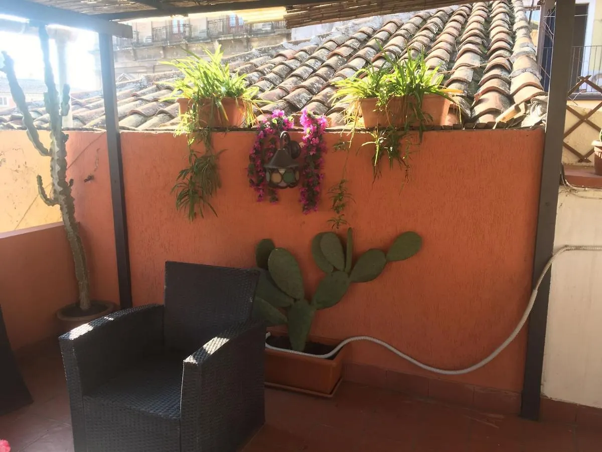 Apartament La Mansarda-Roof Katania